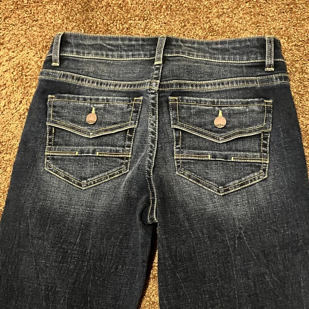 BKE. WAIST IS 14 1/2. INSEAM IS 33 INCHES. NO SIZE. Classic Blue Denim Jeans. - Picture 4 of 8